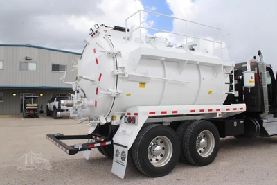 Used 2019 KENWORTH T880 Septic/Sewer/Vacuum Trucks Texas US | Roll Off Truck World #1491813