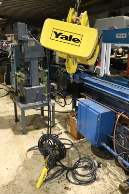 USED YALE Y80L02025D14