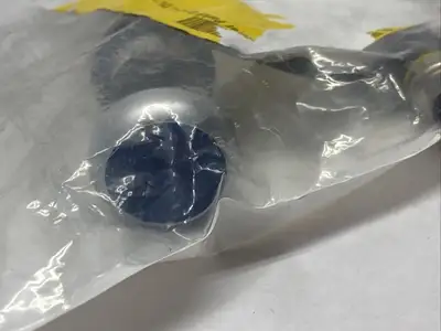C22-DL-B-K10-24-P3 | Eaton  RQM Illuminated Compact Momentary Pushbutton Blue 24V - New