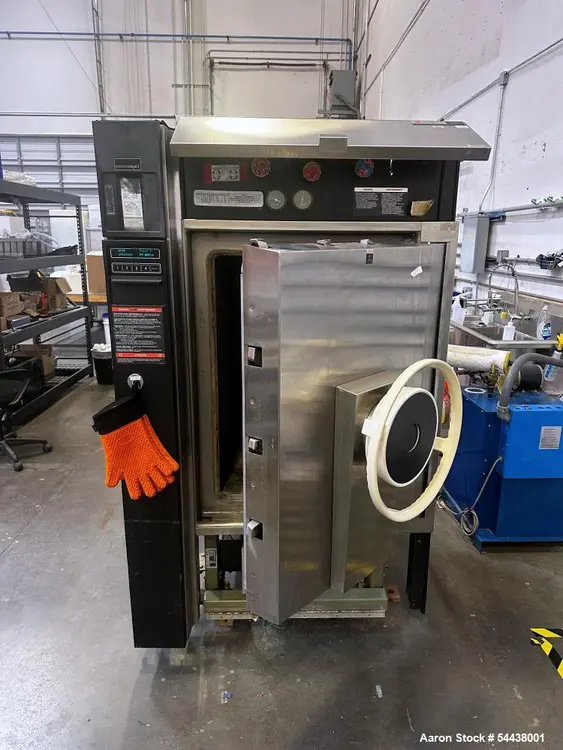 Used AMSCO R3033-1 Autoclaves Illinois US | Aaron Equipment #900836