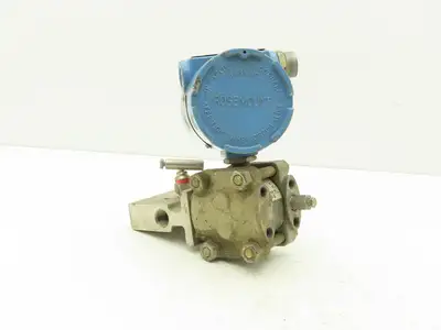 Rosemount M-618SCT316SS 1151GP6E22B1DF Pressure Transmitter 45VDC 100PSI & Valve