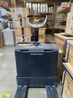 Used CROWN WP3035-45 Pallet Jacks California US | MachineryMax #1318355