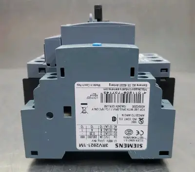 USED Siemens Sirius 3RV2011-0KA10 Circuit Breaker w/3RV2921-1M Module