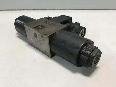 Used TOKIMEC DG4V-3-2C-M-P7-H-7-52 Valves/Fittings Michigan US | Ideal Machinery #1318599