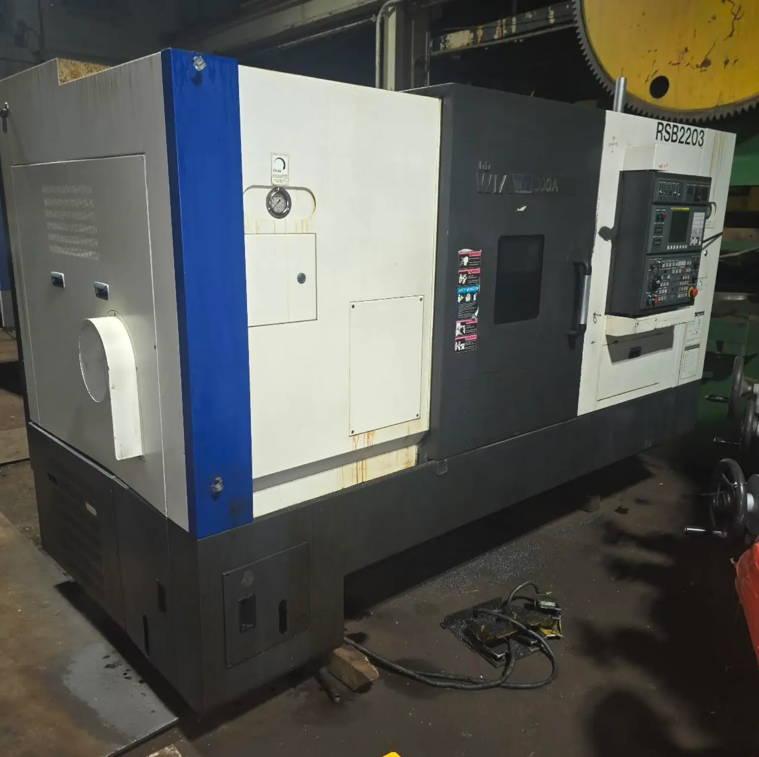 USED 2012 HYUNDAI WIA L300A