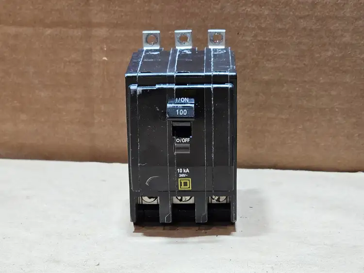 Used SQUARE D QOB3100 Switchgears British Columbia CA | Lenmark #835355