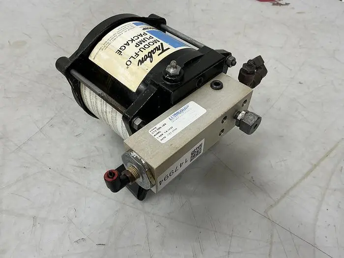 Used LUBRIQUIP TRABON E-SER 1/4 NPSF Regulators Michigan US | Ideal Machinery #1131627
