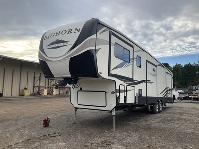 Used 2017 BIGHORN 39FL Campers, Caravans, Motorhomes Michigan US | Miedema Asset Management Group #1406910