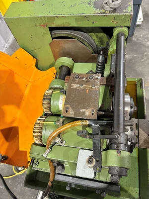 APT YC-3T 1/32" - 1/2" THREAD ROLLER
