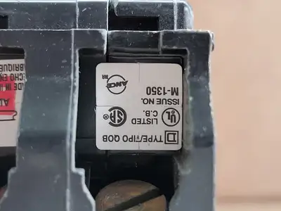 Used SQUARE D QOB315 Switchgears British Columbia CA | Lenmark #1438572