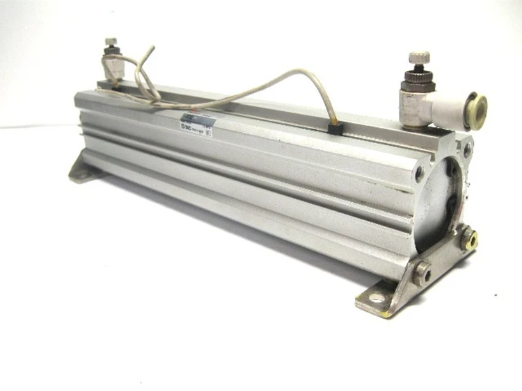 Used SMC CDQ2L40-200DC-A73Z Parts (Hydraulics and Pneumatics) | Industrial Parts R Us Inc. #360206