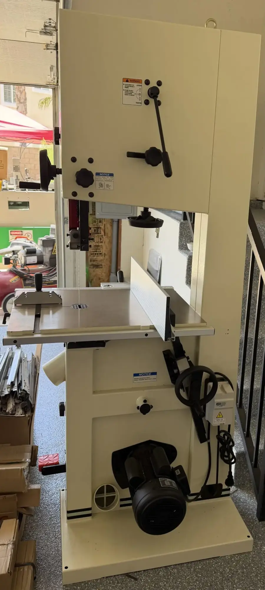 Used SHOP FOX W1825 Woodworking Vertical Band Saws California US | 10 Blade Pro Machinery #1412750
