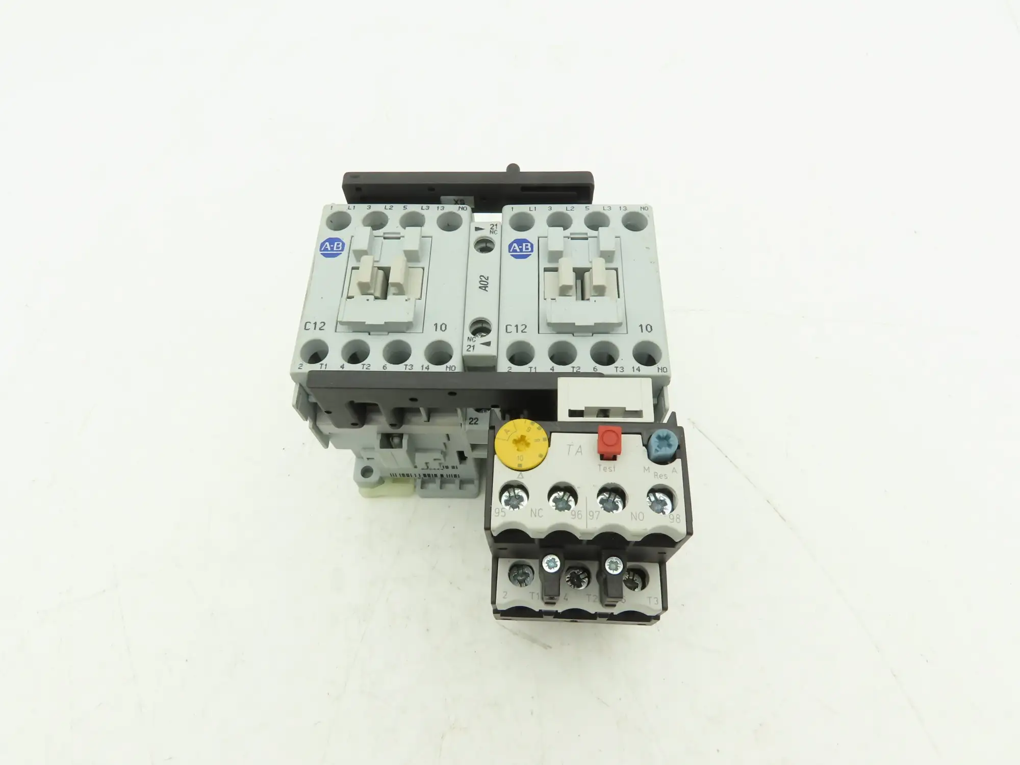 Allen Bradley 100-C12*10 Reversing Motor Starter Overload 120V Coil 104C12D22