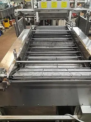 BELSHAW DD200 / C300 Donut Fryer System | Harvest Equipment and Fabrication Inc (9)