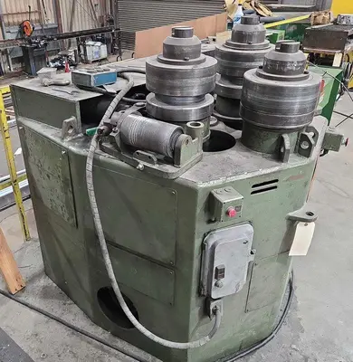 USED ROUNDO ....................... R-4YEAR NEW: ................... 1980