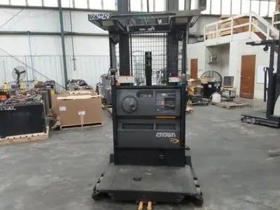 USED 2018 CROWN SP4050-30