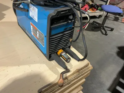 Used MILLER DYNASTY 200 PORTABLE AC/DC TIG AND STICK INVERTER WELDER Tig Welders Michigan US | Miedema Asset Management Group #1424992