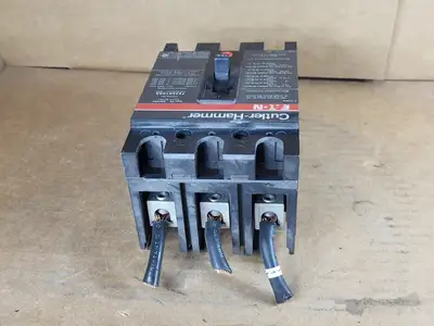 Used EATON CUTLER-HAMMER FS360100A Switchgears British Columbia CA | Lenmark #409361