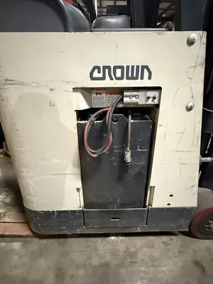 CROWN RC3020-30 Forklifts | ListingHippo (7)