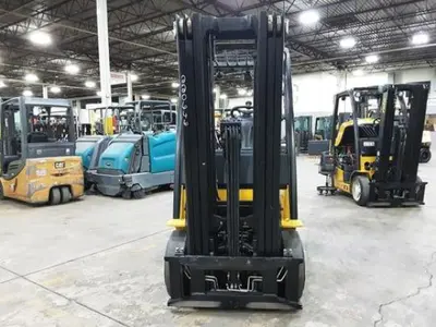 USED 2021 YALE GLC050