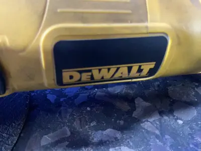 Used DEWALT DWE4011 Disc Grinders Ohio US | HGR 24 #1457521