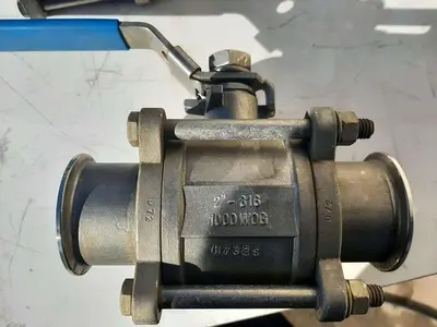Valve, Ball, 2", Stainless Steel, Dixon, Tri-clamp, 1000 PSI, Lot of (5) Valves #S744652