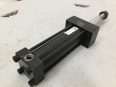 USED CINCINNATI MILACRON M5FG-2.5X7.83-N-1.38