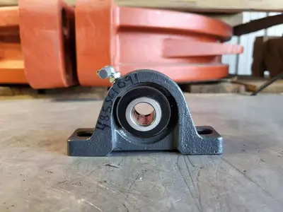 USED PEER UCP204-12