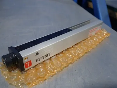NEW KEYENCE PJV22