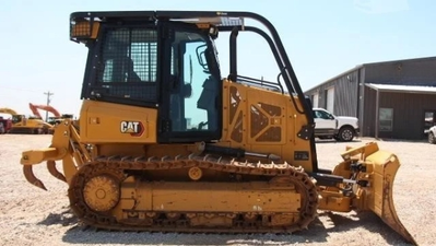 USED 2022 Caterpillar D3