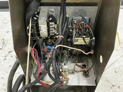 USED 2002 ADVANTAGE SK-1075ZHE-41D1