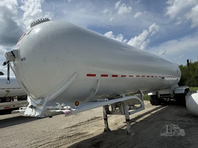 Used 1972 LUBBOCK _UNKNOWN_ Liquid Supply Trailers Indiana US | Lakeshore Equipment Sales #1546602