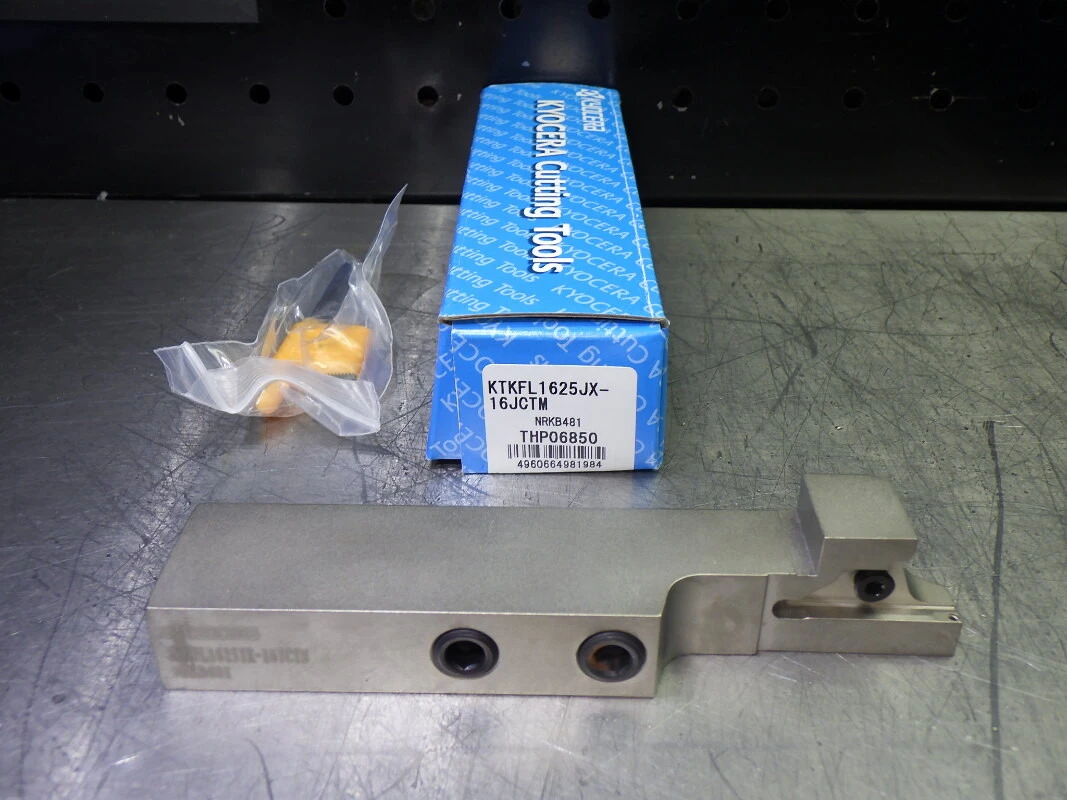 Kyocera Coolant Thru Lathe Tool 15.9mmx25mm Shank KTKFL1625JX-16JCTM (LOC3503B)