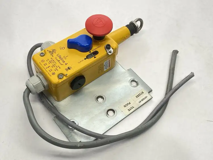 Used Allen-Bradley Ser. E Guardmaster Lifeline 4 Cable Pull Switch Relays & Switches Michigan US | Maverick Industrial Sales #1401634