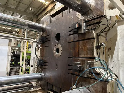 2010 KRAUSS MAFFEI KM650-300-400CKZ 2-COLOR Injection Molding Horizontal/Vertical | Machinery Network (9)