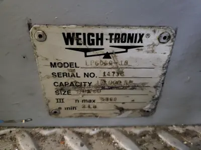 Weigh-Tronix LP 6060-10 10,000 LB 5′ x 5′ Floor Scale W/ WI-127 Digital Readout