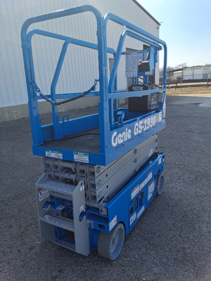USED 2017 Genie GS-1930