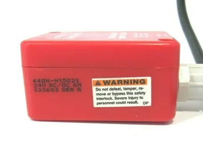 NEW ALLEN BRADLEY 440N-N15021 STAND ALONE SAFETY SWITCH 440NN15021