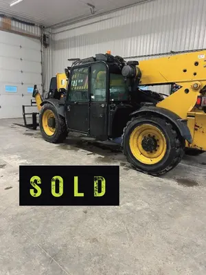 2015 CAT TL943C TeleHandler | Title Equipment & Recreation Inc. (1)