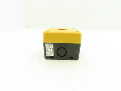 Idec FB1W-111Y XW1E-TV412Q4MR Single Hole Pushbutton Box with Emergency Stop
