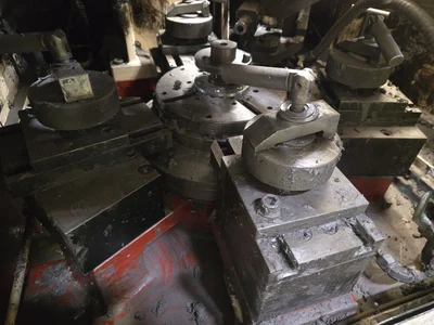 Koyo KL-600 Rough Surface Grinding Machine