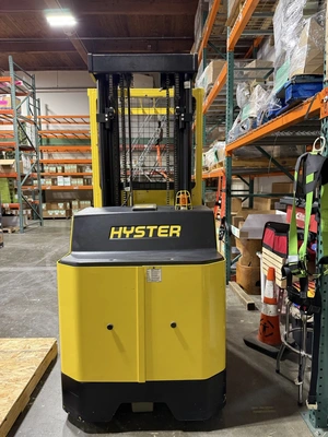 Used 2022 HYSTER R30XM3 Stackers Oregon US | Revelation Machinery #1259288