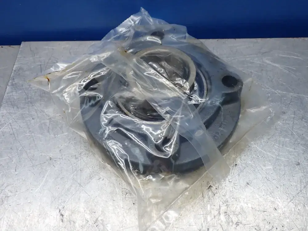 NEW SKF YAR 2132F
