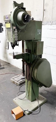 TOWNSEND 124DM RIVETER