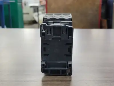 USED SCHNEIDER ELECTRIC LC1D25G7