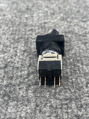 Used Fuji AH165-P2 Switch Parts California US | Davliegogo LLC #1708396