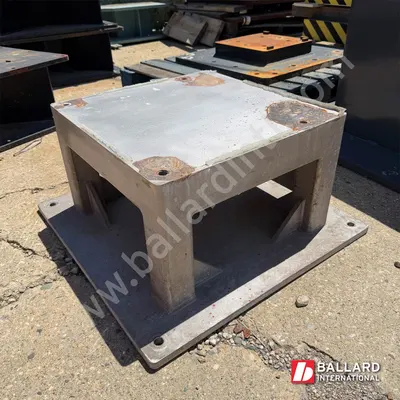 FANUC M-710 Series Robot Riser – 350mm – USED