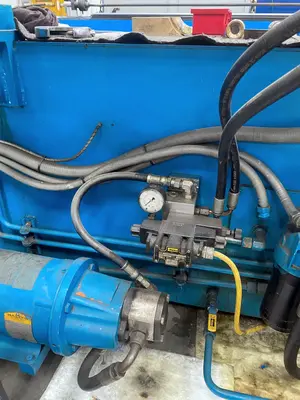 USED 2001 HORN HMT #2STD