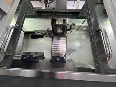 2010 HAAS VF-2SS Vertical Machining Centers | Machinery Network (4)