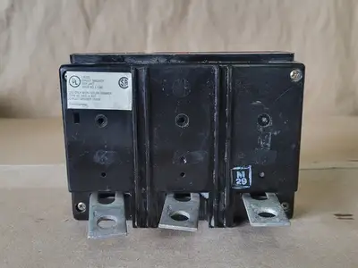 Used CUTLER-HAMMER KT3200T Switchgears British Columbia CA | Lenmark #239046
